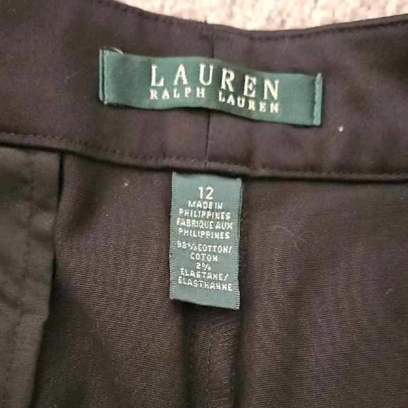 Ralph Lauren Black Bermuda Shorts with Smooth Fabric - Picture 2 of 3